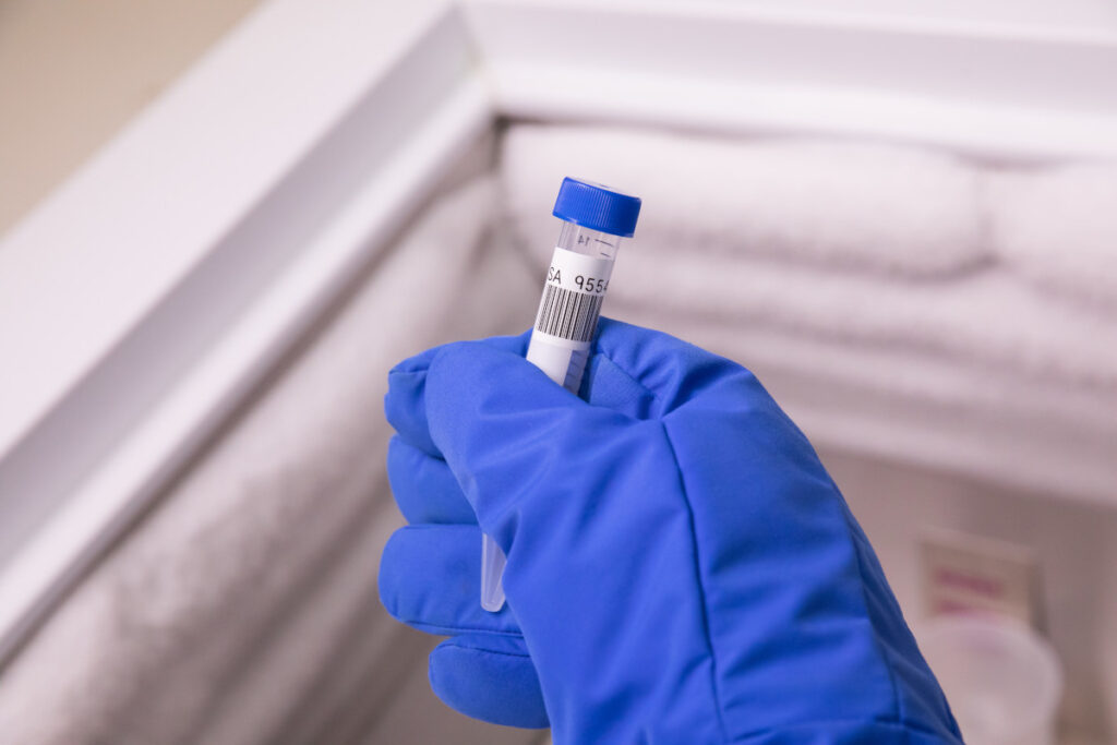 Freezerbondz con adhesivo apto freezer, Laboratorios Químicos